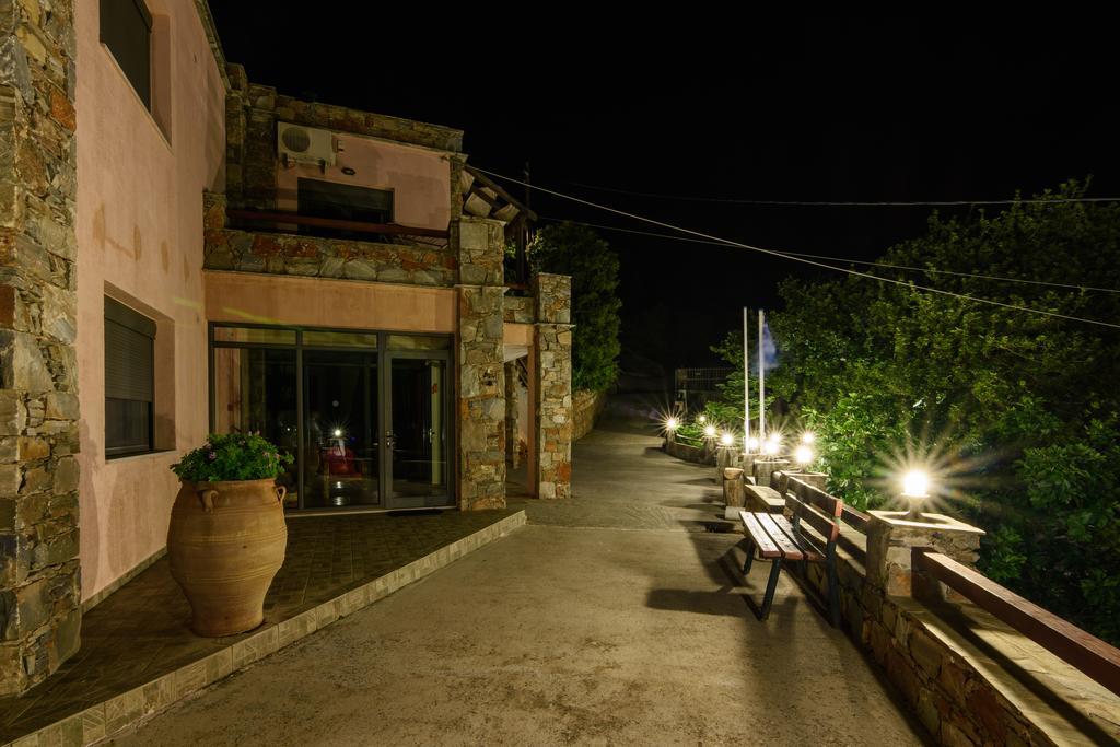 Makronas Apartments Karystos  Ngoại thất bức ảnh