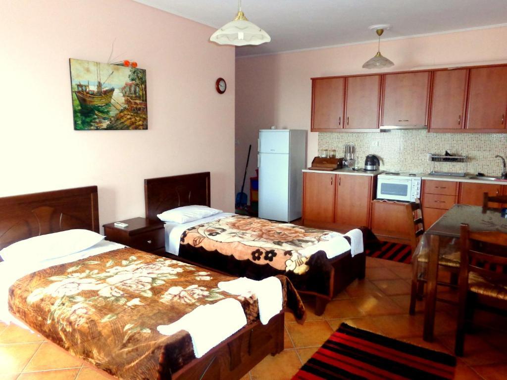 Makronas Apartments Karystos  Ngoại thất bức ảnh