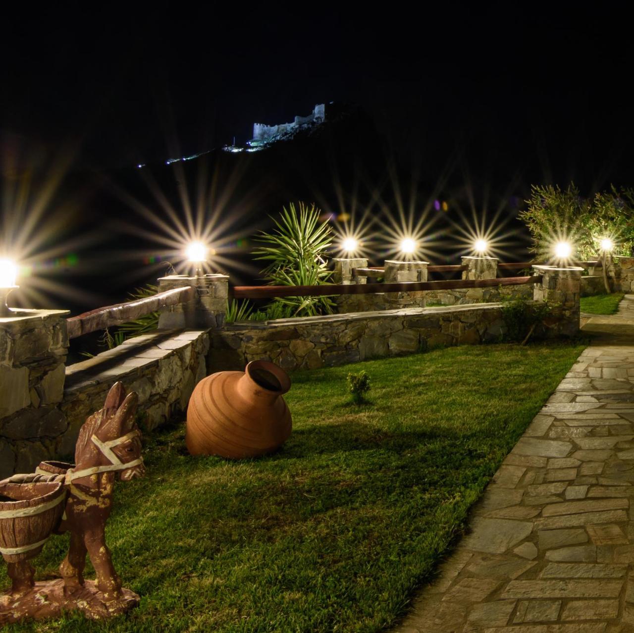 Makronas Apartments Karystos  Ngoại thất bức ảnh